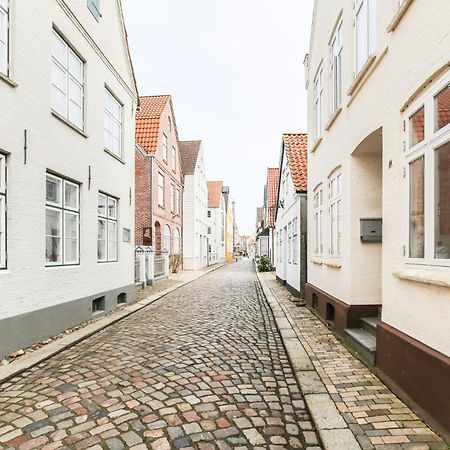 Apartmenthaus Theodor Storm Meeresstrand Husum  Esterno foto